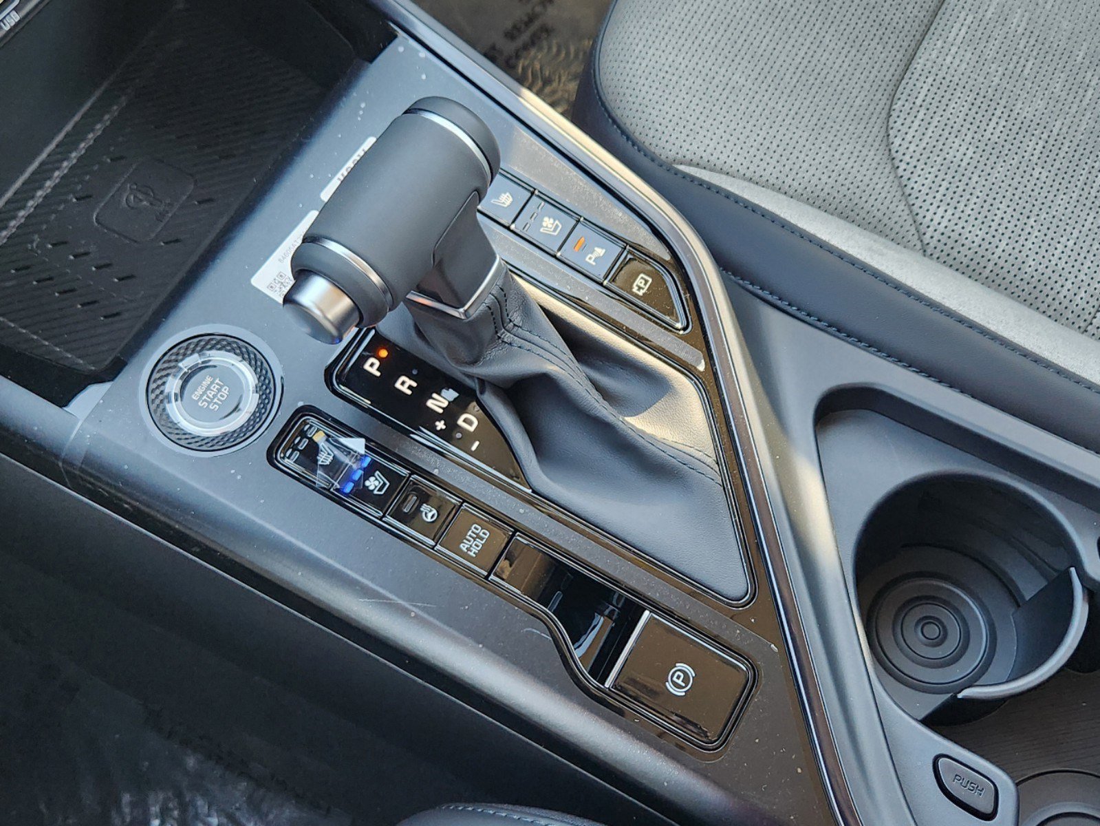 New 2025 Kia Niro SX Touring image 22