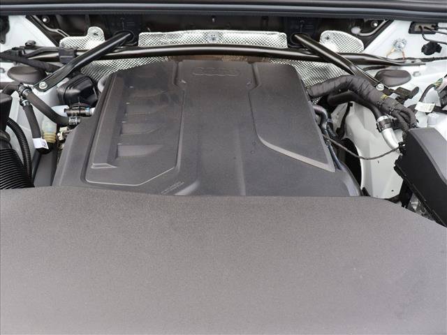 New 2025 Audi Q5 Premium Plus w/ Premium Plus AWD/4WD image 18