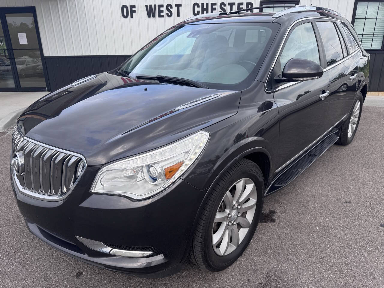 Used 2017 Buick Enclave Premium w/ Experience Buick Package AWD/4WD image 2