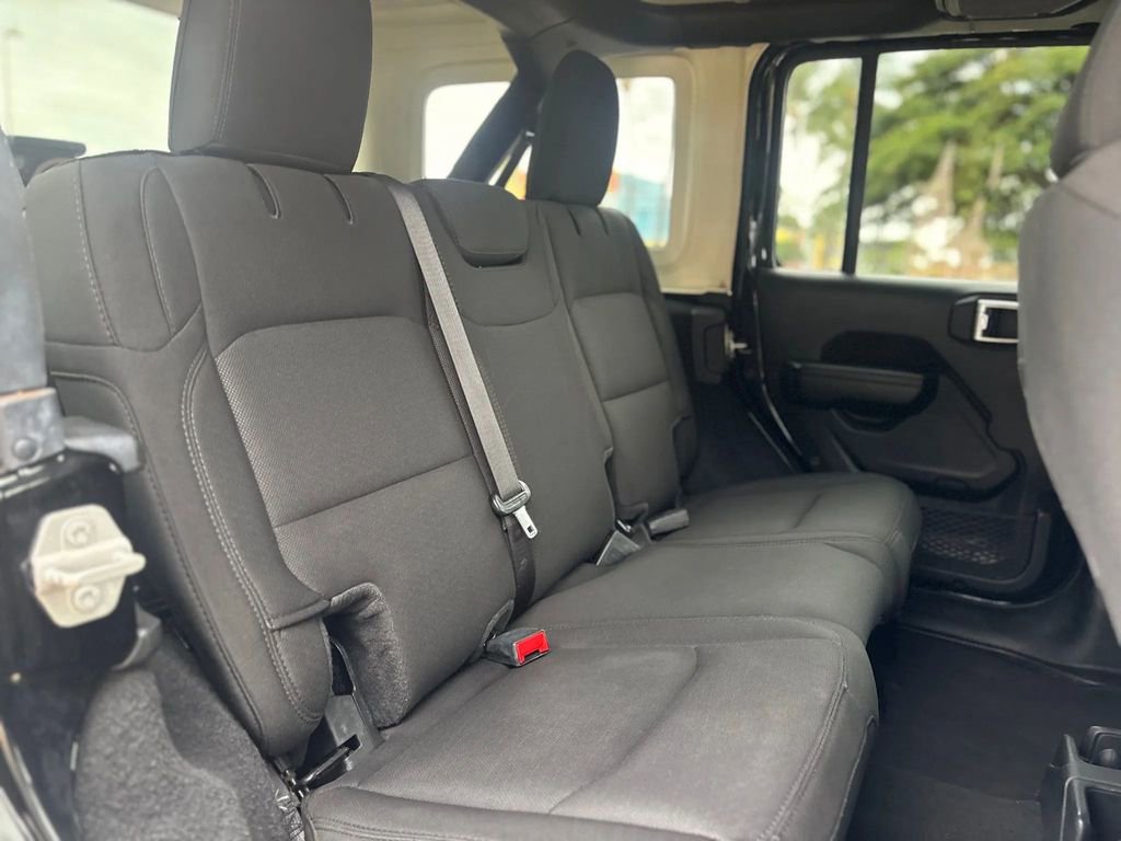 Used 2023 Jeep Wrangler Sport S image 12