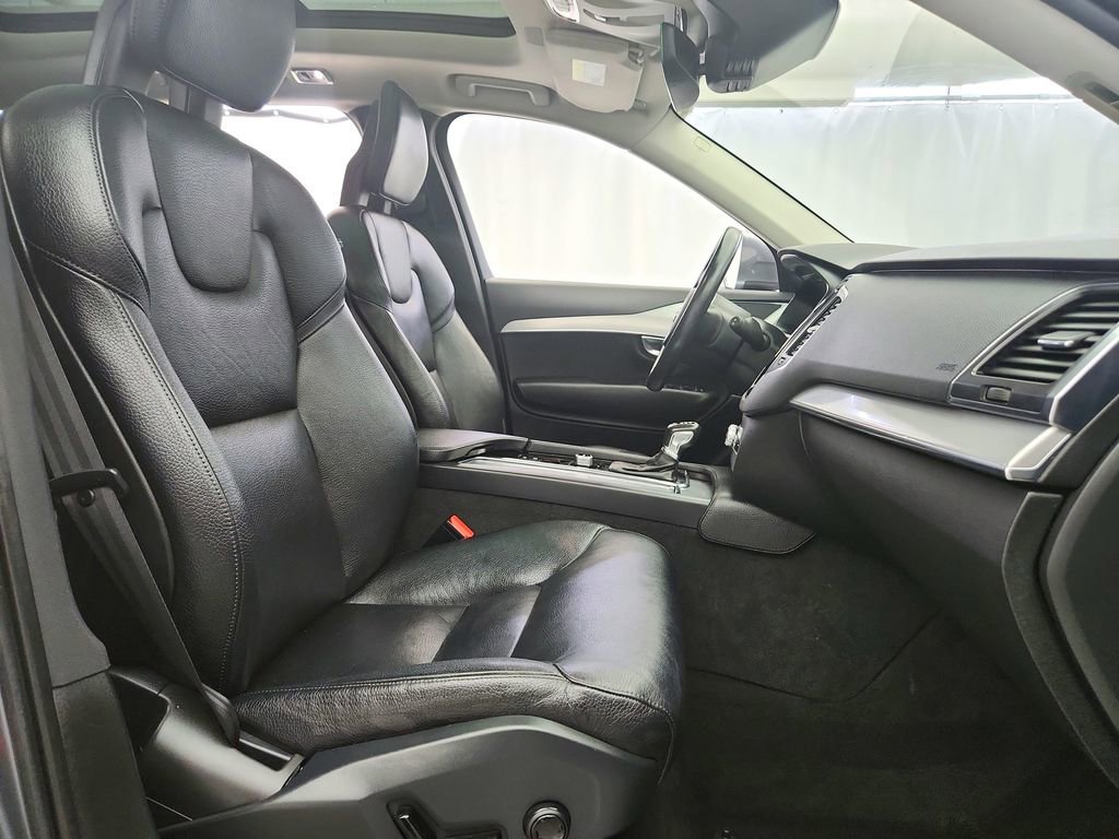 Used 2016 Volvo XC90 T5 Momentum AWD/4WD image 29