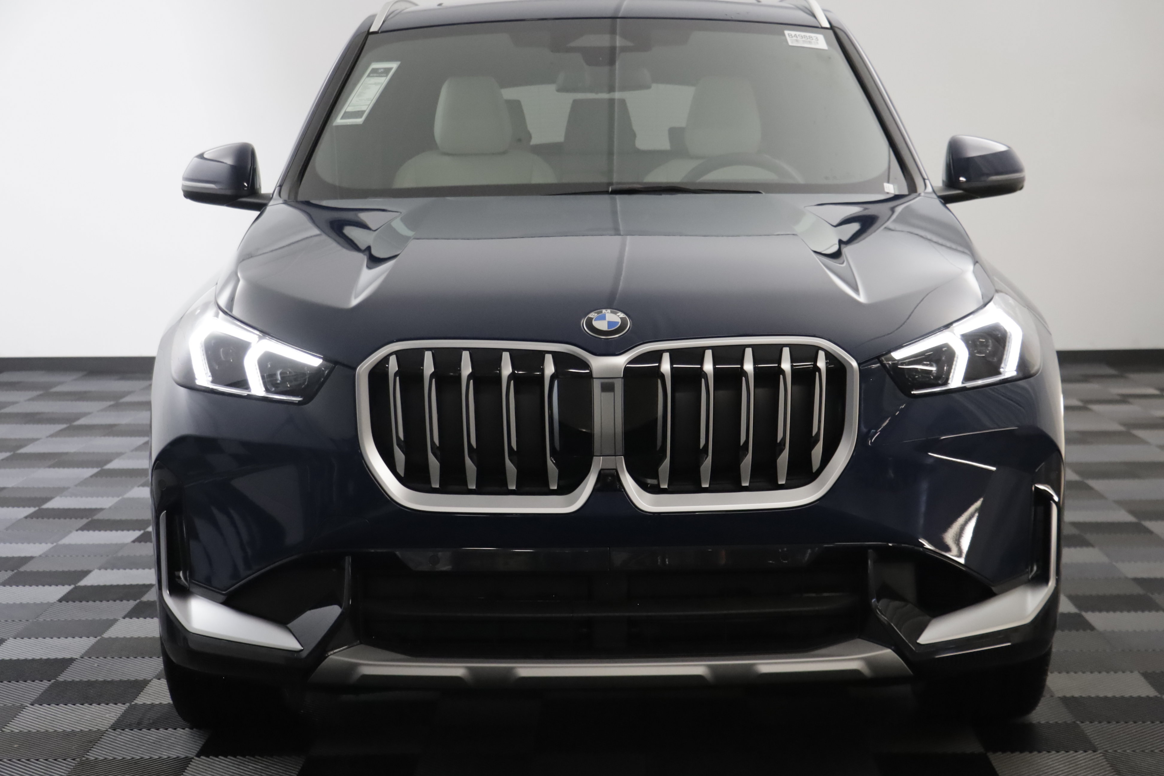New 2027 BMW X1 xDrive28i AWD/4WD image 22