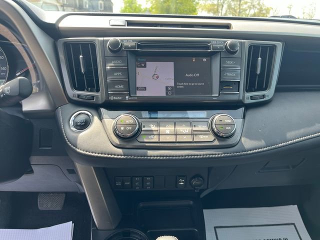 Used 2015 Toyota RAV4 Limited image 17