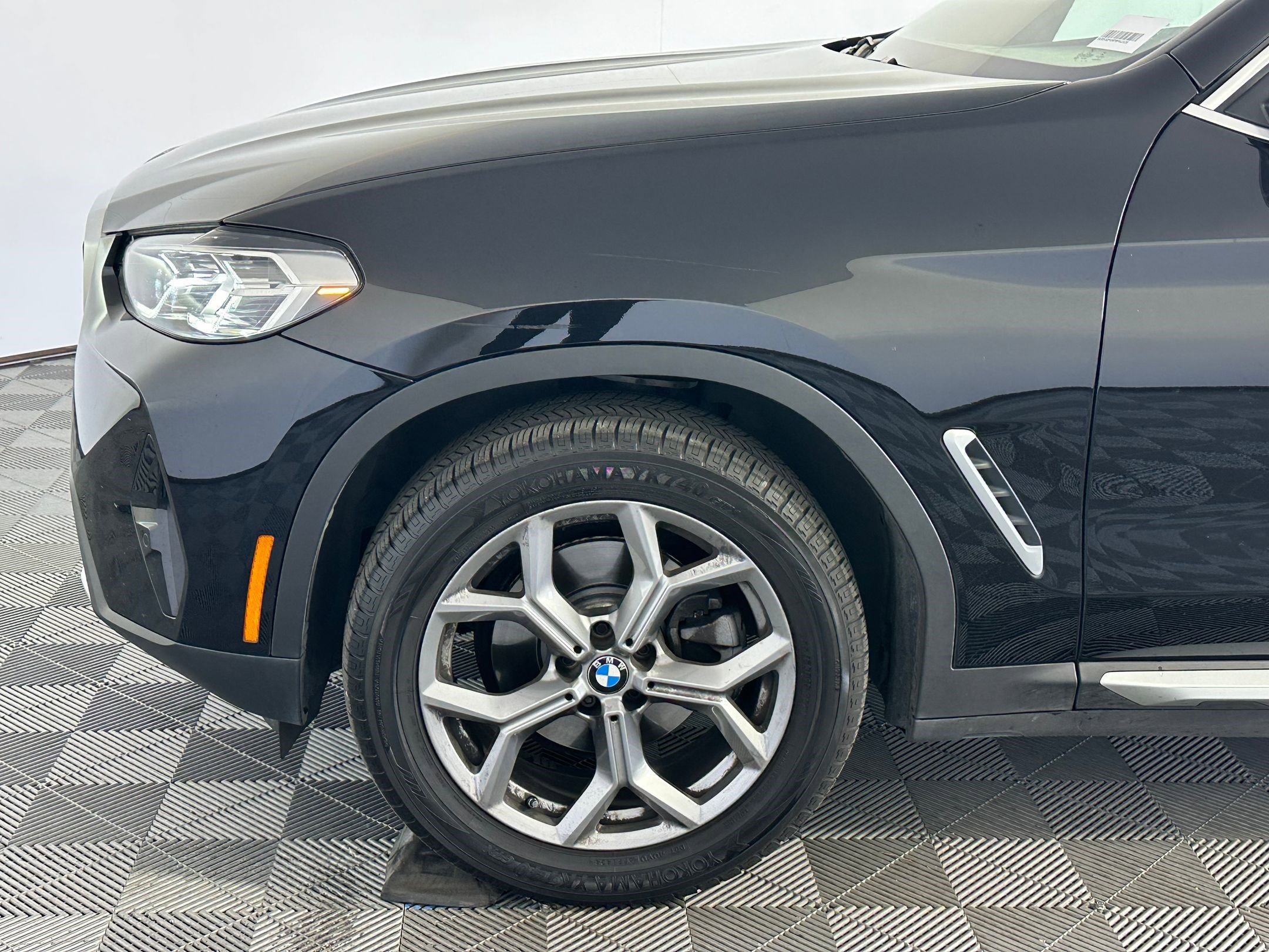 Certified 2023 BMW X3 xDrive30i w/ Premium Package image 9