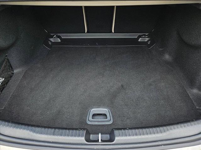 Used 2023 Mercedes-Benz C 300 Sedan image 6