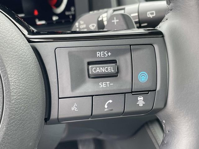 Used 2022 Nissan Rogue Platinum w/ Head-Up Display Package FWD image 23