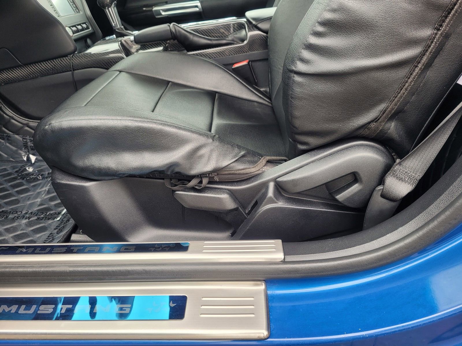 Used 2017 Ford Mustang Coupe image 12