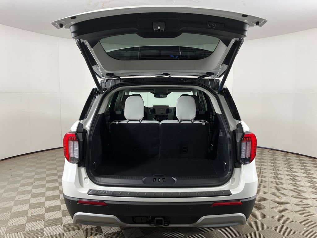 New 2026 Ford Explorer Platinum w/ LUX Leather Package image 33