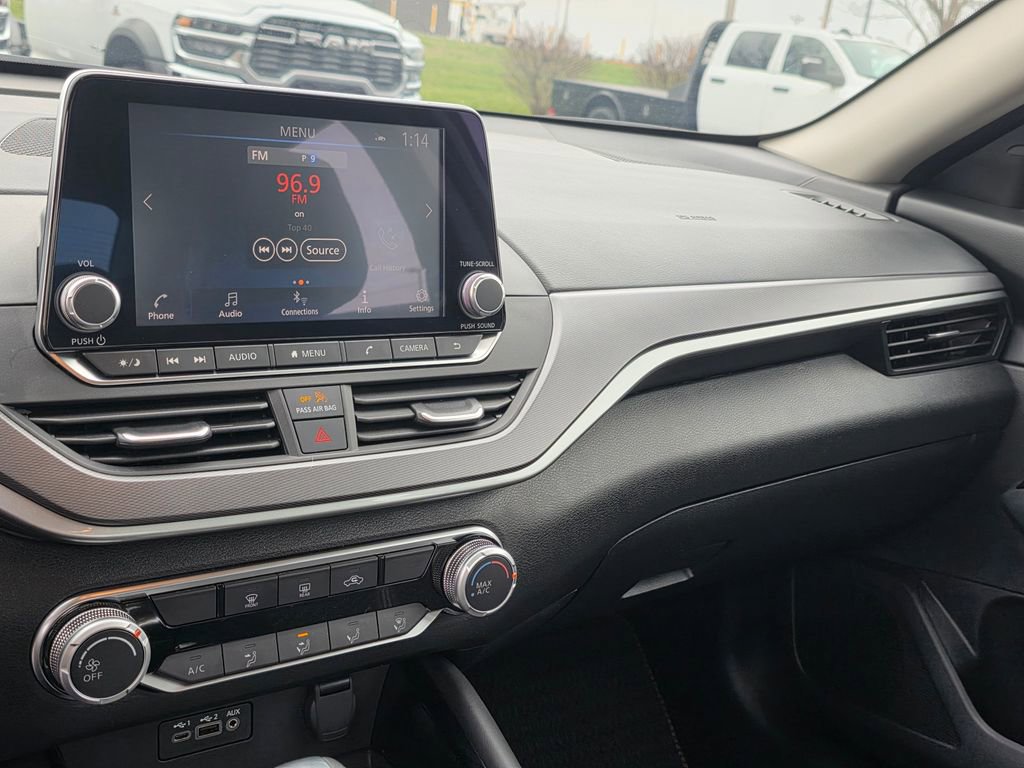 Used 2024 Nissan Altima 2.5 SR image 25