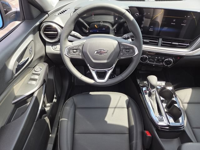 New 2026 Chevrolet Trax ACTIV w/ Sunroof Package FWD image 23