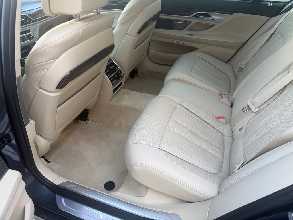Used 2016 BMW 750i xDrive AWD/4WD image 16