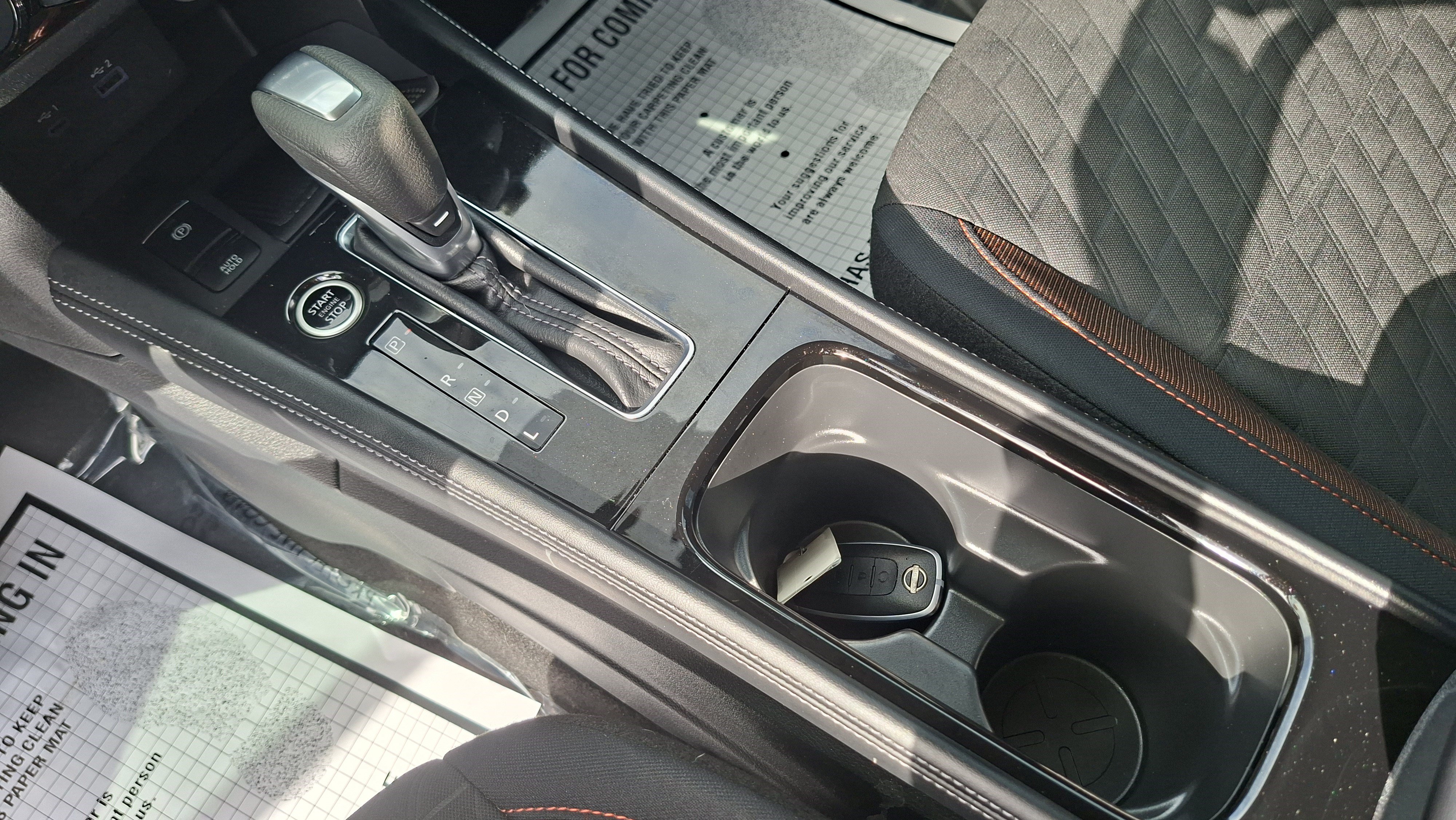 Certified 2024 Nissan Kicks SR FWD image 14