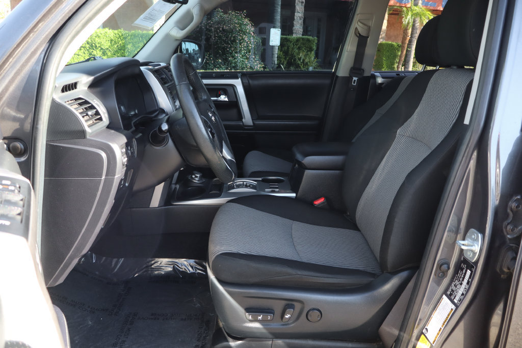 Used 2021 Toyota 4Runner SR5 AWD/4WD image 20