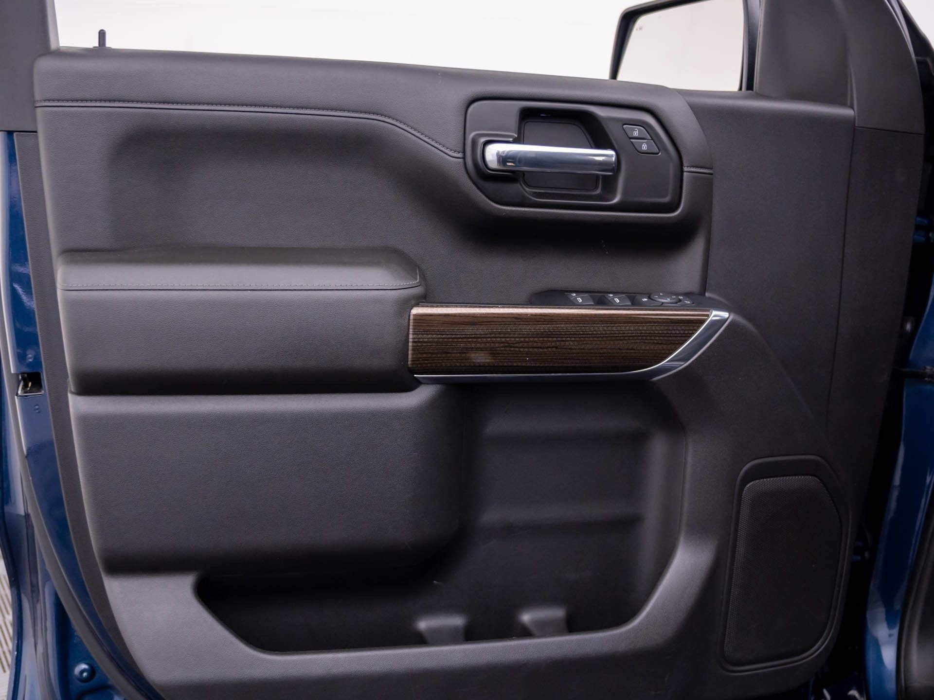 Used 2022 Chevrolet Silverado 1500 LT Trail Boss w/ Safety Package AWD/4WD image 13