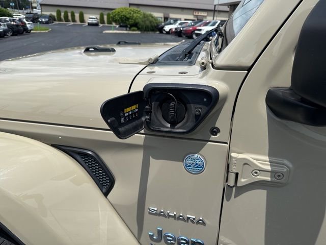Used 2022 Jeep Wrangler Unlimited Sahara w/ Cold Weather Group image 12