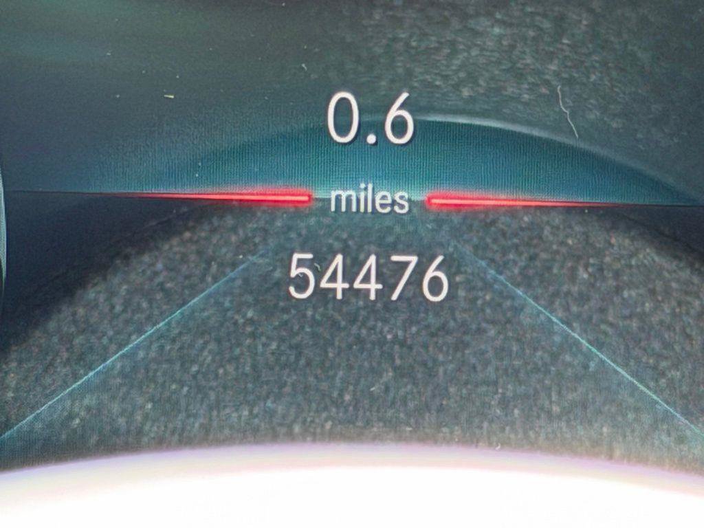Used 2022 Mercedes-Benz GLB 250 4MATIC image 28