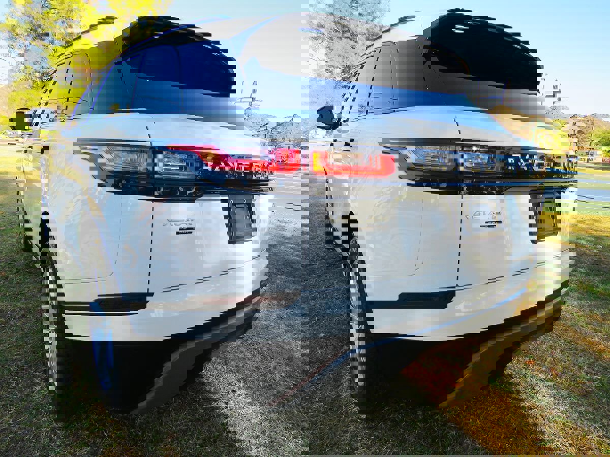 Used 2019 Land Rover Range Rover Velar S image 5