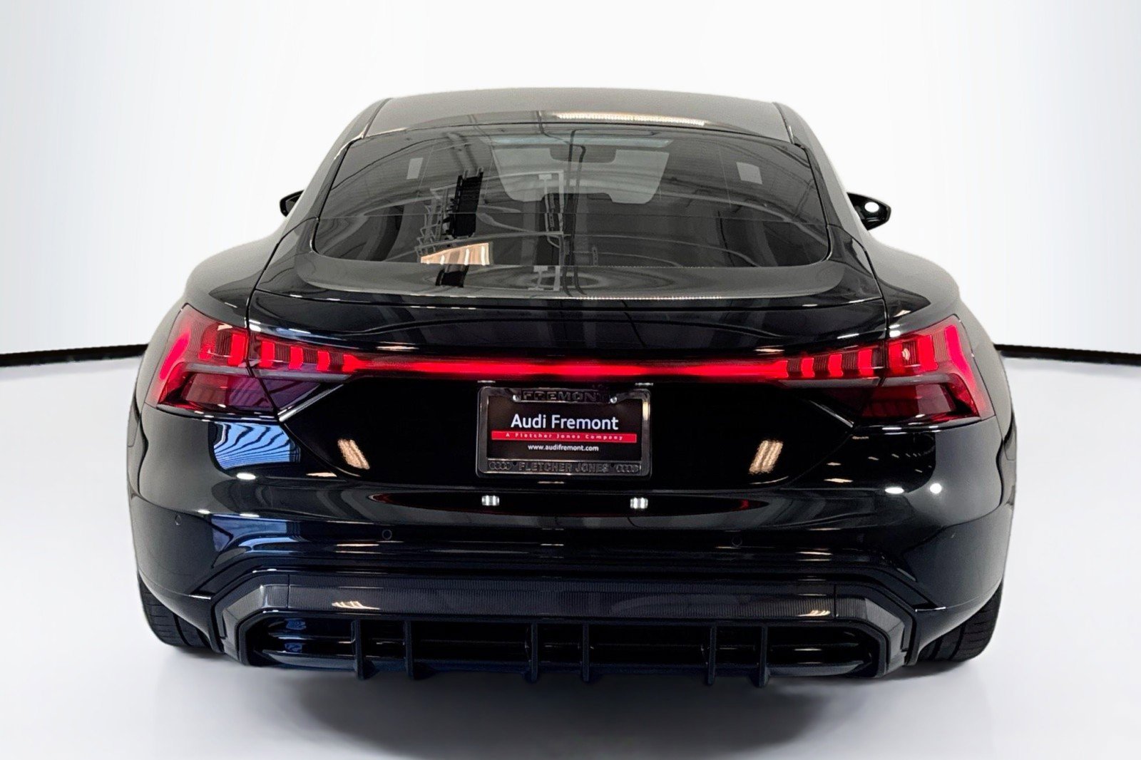 Used 2023 Audi RS e-tron GT AWD/4WD image 6