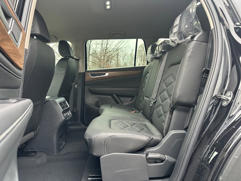 New 2026 Volkswagen Atlas SE image 13