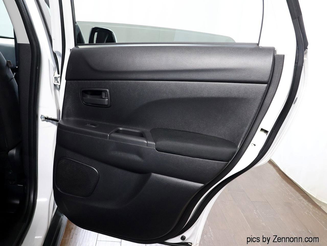 Used 2013 Mitsubishi Outlander Sport ES image 27