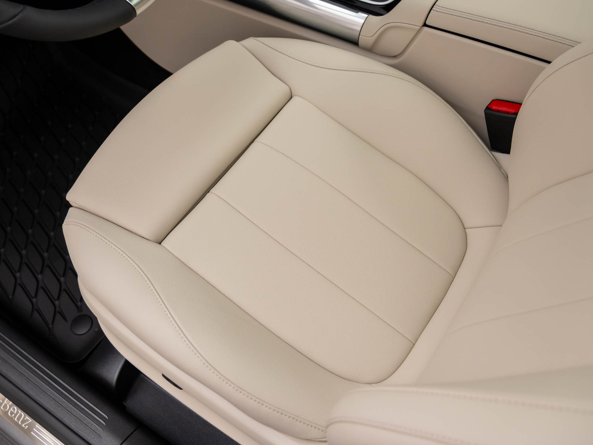New 2026 Mercedes-Benz GLA 250 4MATIC image 16