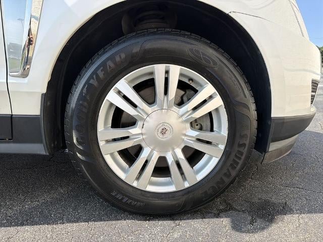 Used 2016 Cadillac SRX Luxury w/ Driver Awareness Package FWD image 12