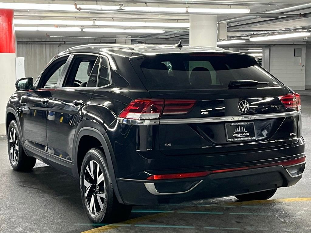 Used 2022 Volkswagen Atlas Cross Sport SE image 5