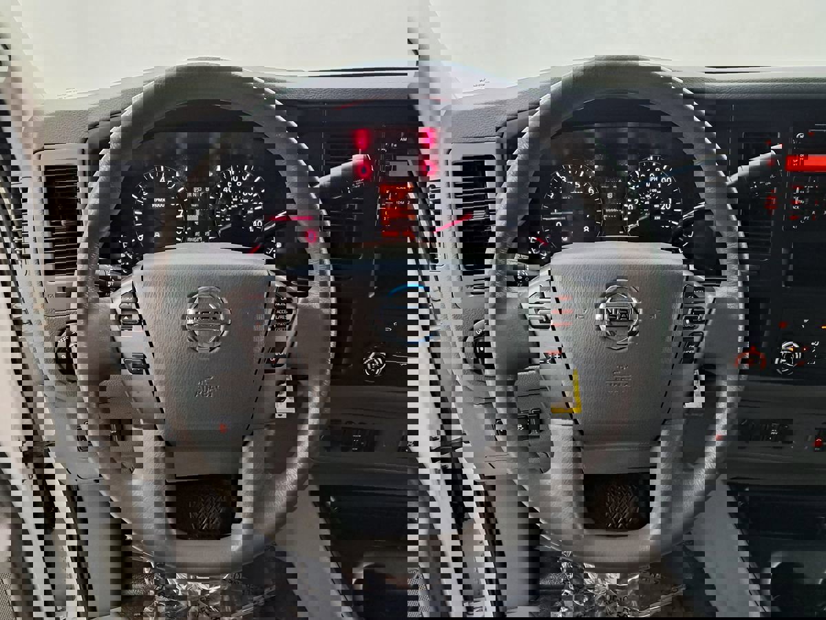 Used 2015 Nissan NV 2500 SV image 17