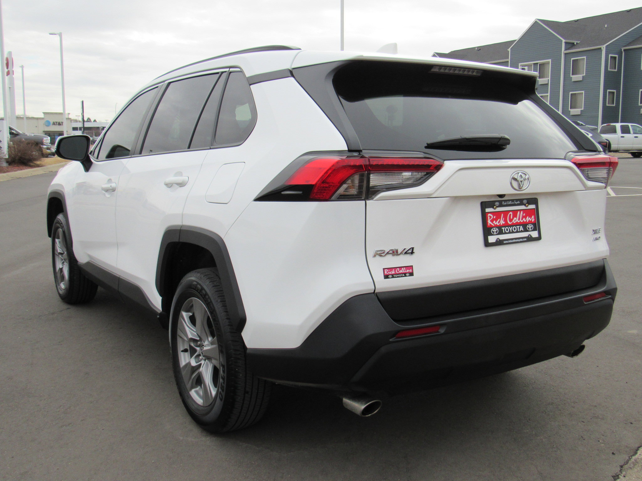 Used 2024 Toyota RAV4 XLE w/ Weather Package image 8