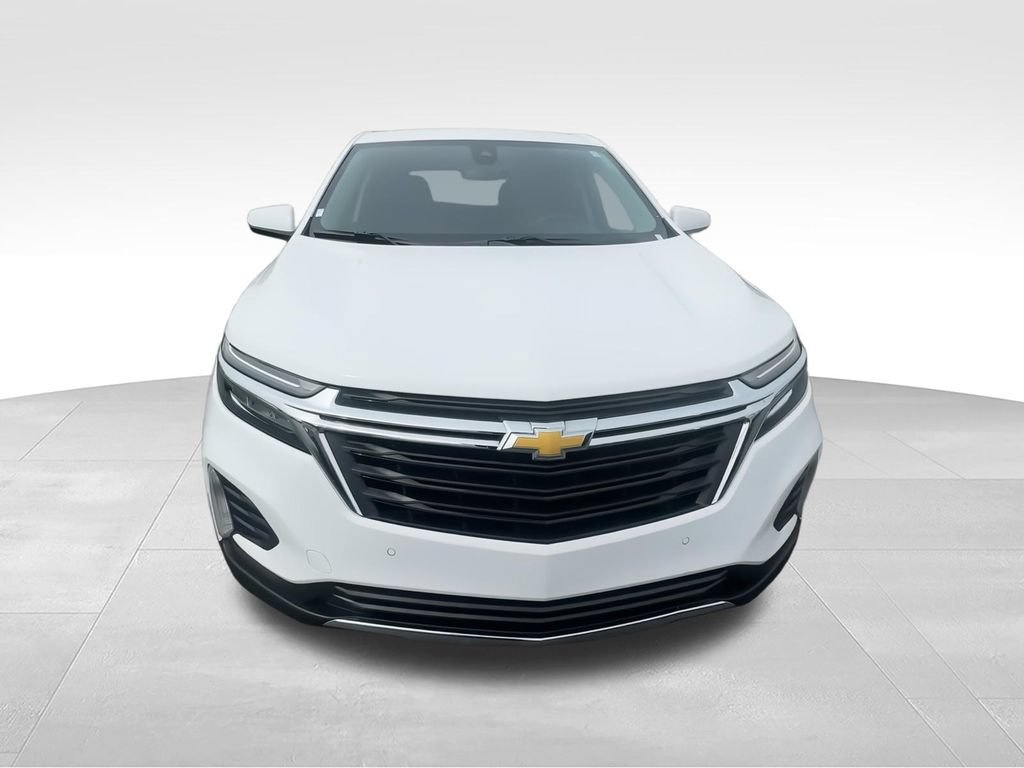 Used 2024 Chevrolet Equinox LT w/ LPO, Floor Liner Package AWD/4WD image 3