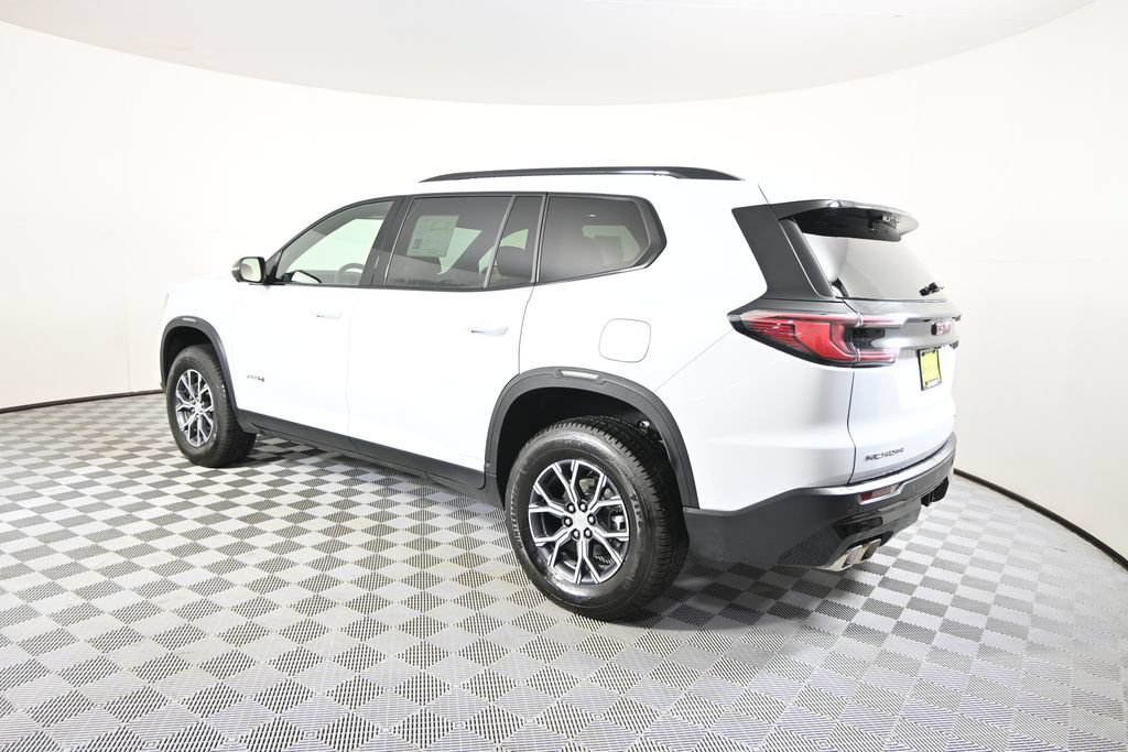 Used 2026 GMC Acadia AT4 w/ Luxury Package AWD/4WD image 4