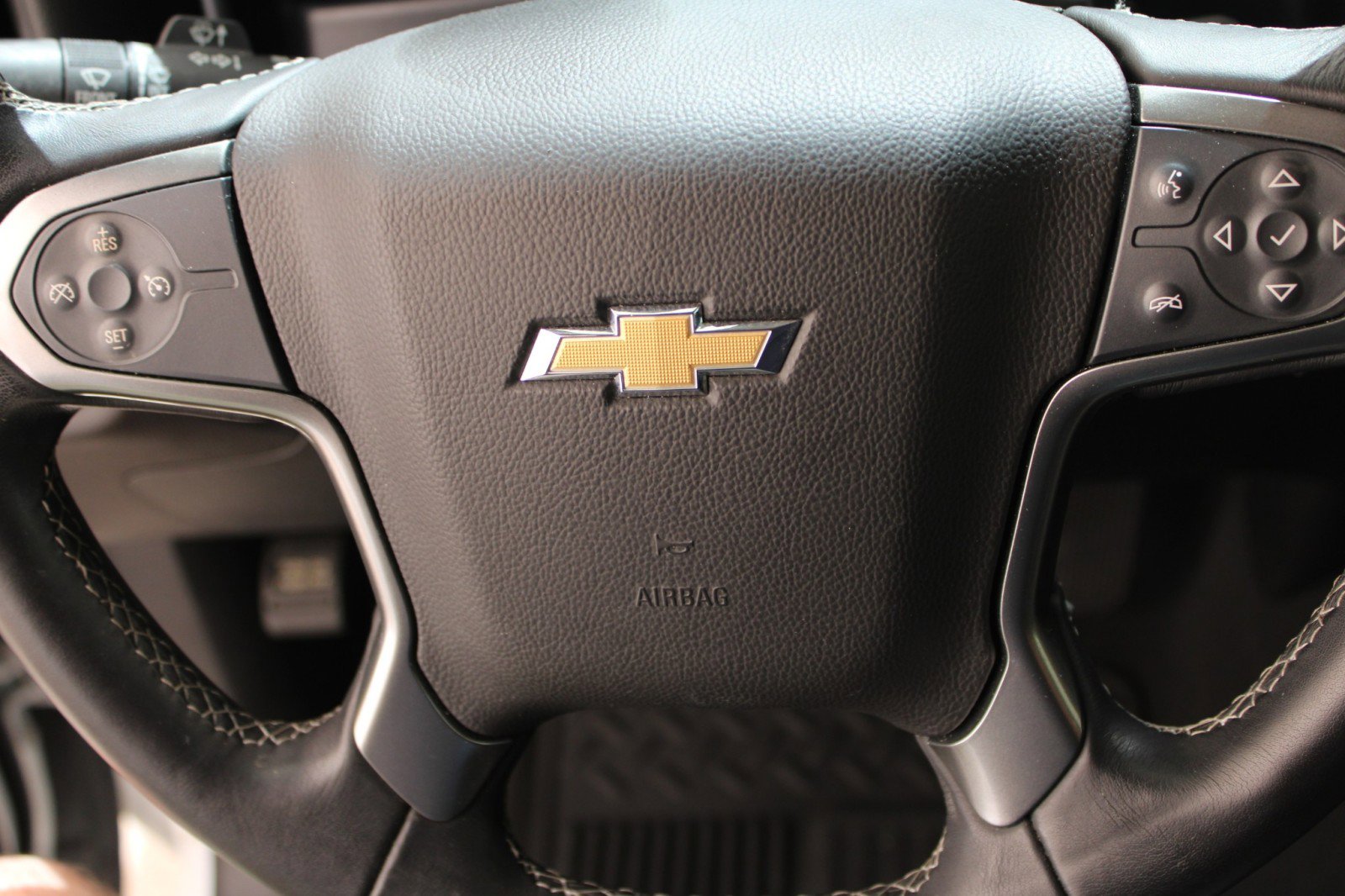 Used 2018 Chevrolet Silverado 1500 LT w/ All Star Edition image 26