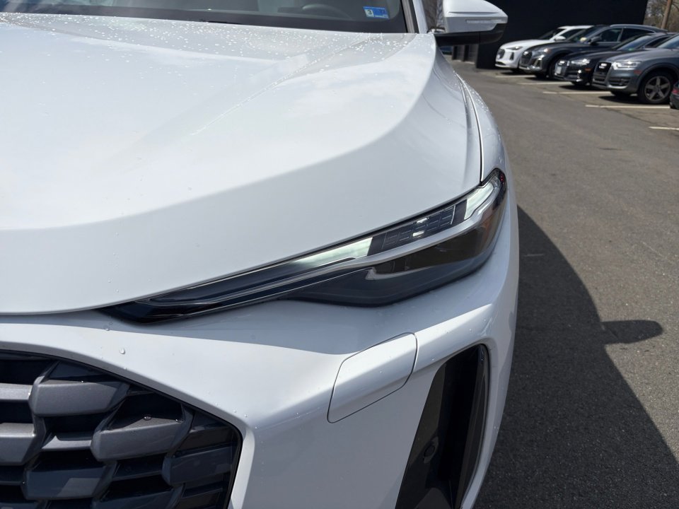 Used 2025 Audi Q5 Prestige image 26