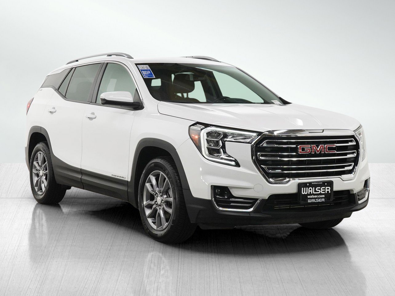 Used 2024 GMC Terrain SLT image 7