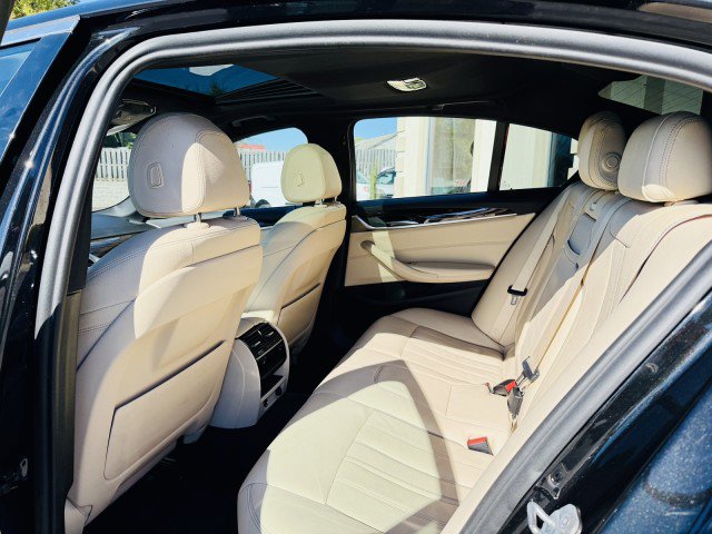 Used 2019 BMW 540i image 8