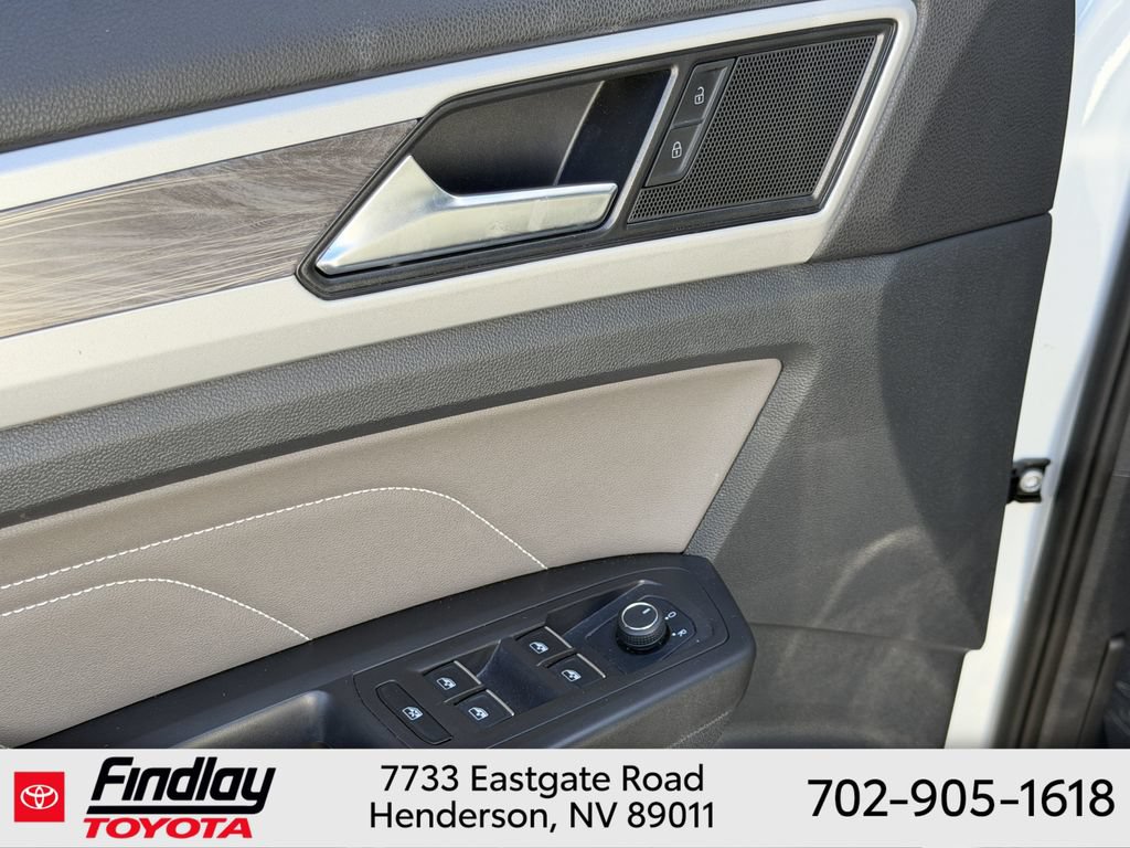 Used 2023 Volkswagen Atlas Cross Sport SE FWD image 20