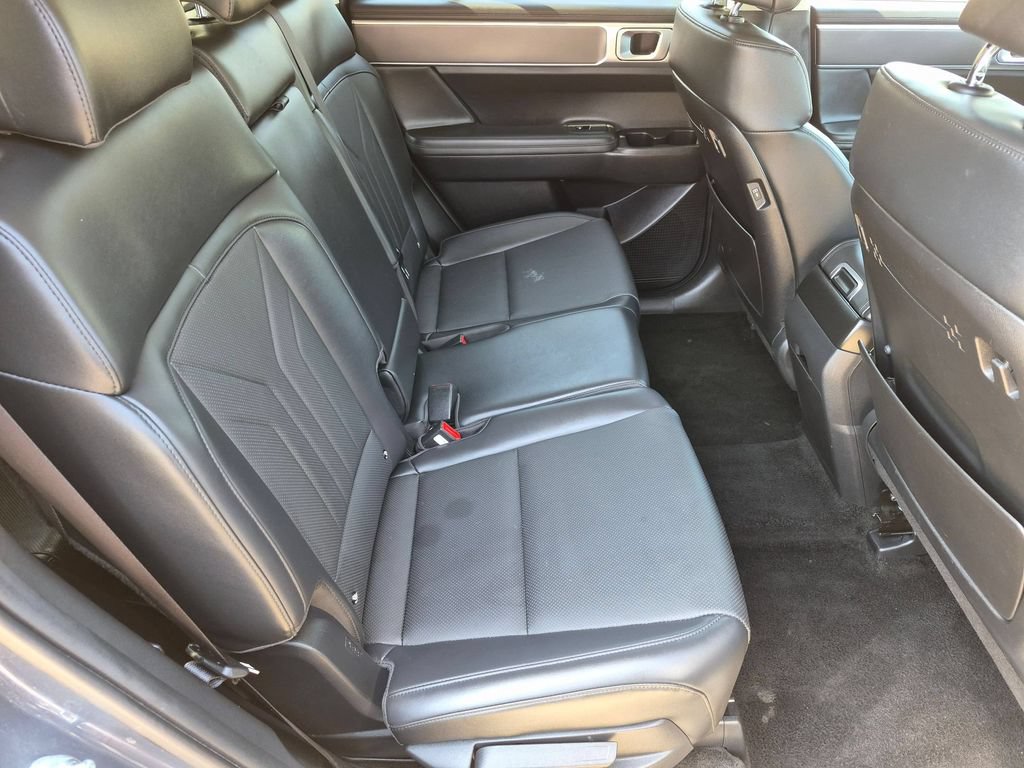 Used 2025 Hyundai Santa Fe SEL FWD image 26