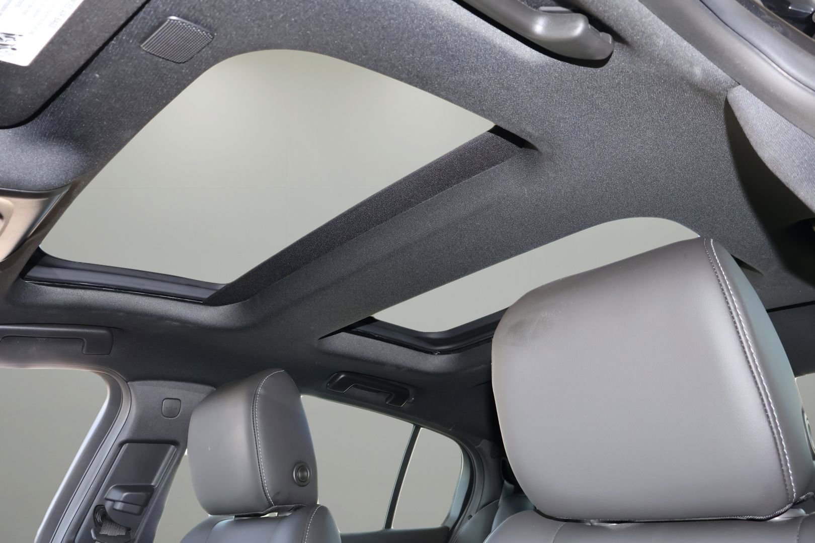 Used 2020 Cadillac CT5 Luxury w/ Sun And Sound Package image 27