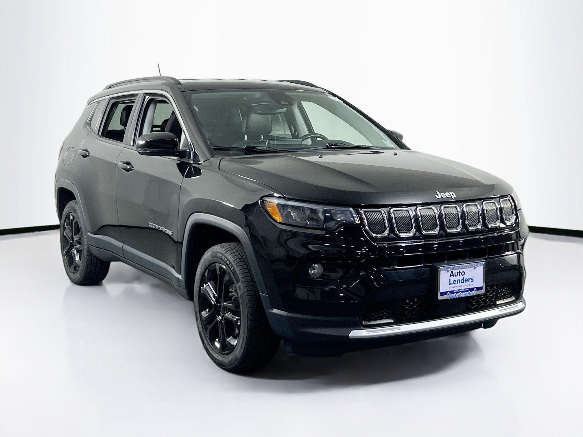 Used 2022 Jeep Compass Limited AWD/4WD image 3