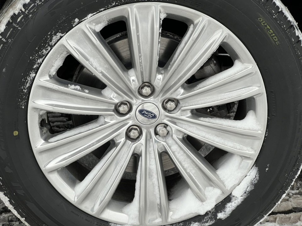 Certified 2021 Ford Explorer Limited w/ Hybrid Equipment Group 310A image 9