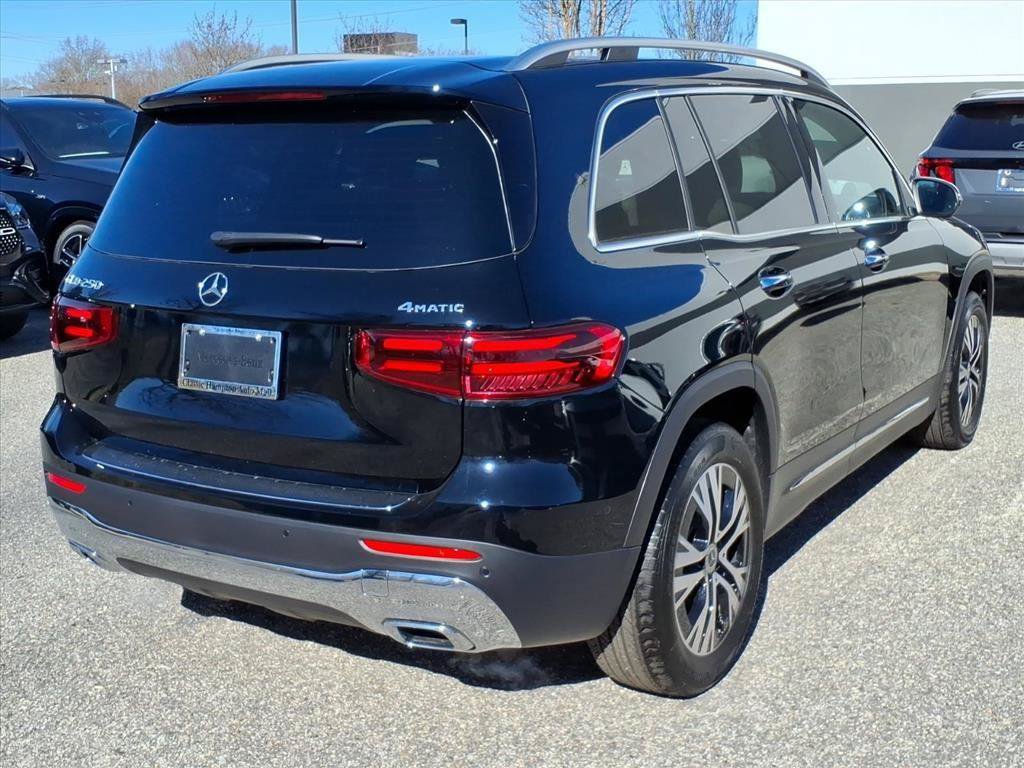 New 2026 Mercedes-Benz GLB 250 4MATIC image 6