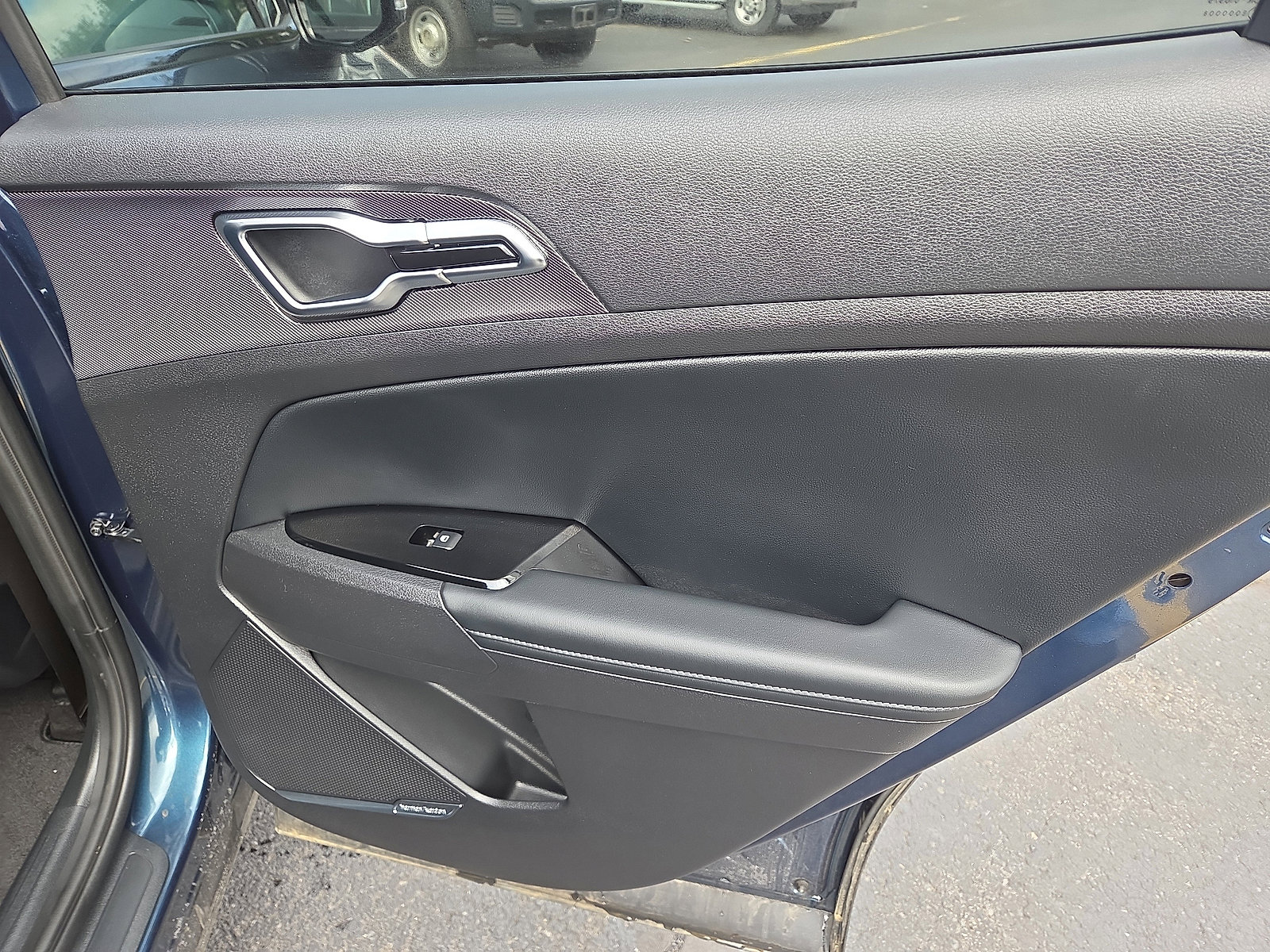 Used 2025 Kia Sportage SX Prestige image 19