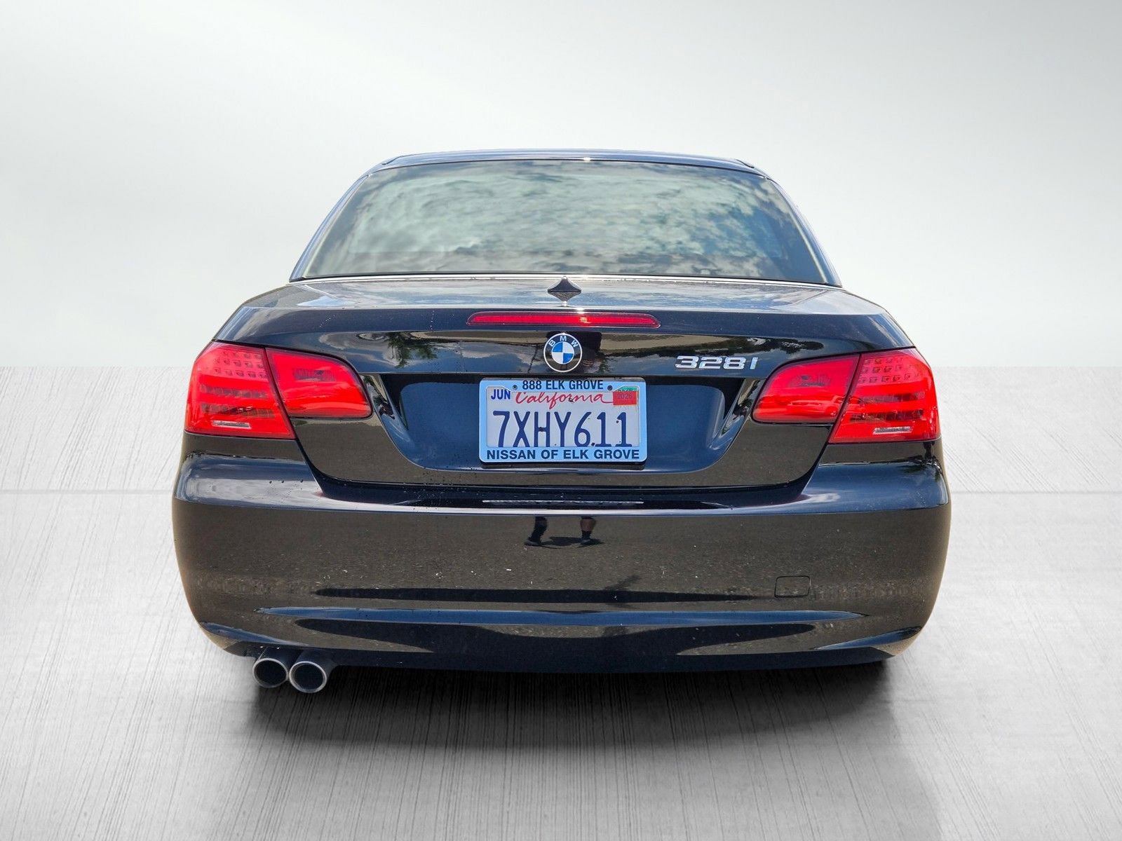 Used 2011 BMW 328i Convertible RWD image 5