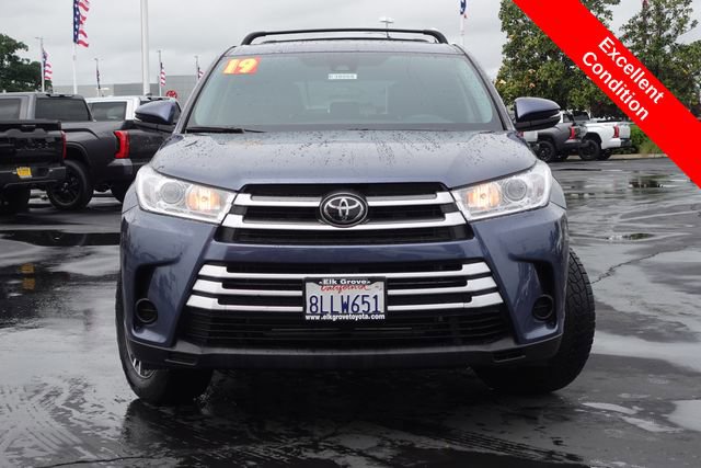 Certified 2019 Toyota Highlander LE FWD image 3