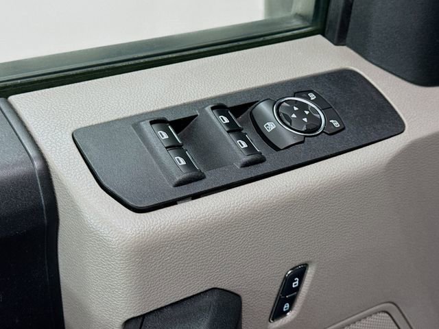 Used 2018 Ford F550 4x4 Crew Cab Super Duty image 16