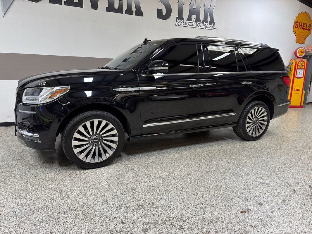 Used 2019 Lincoln Navigator Reserve AWD/4WD image 4