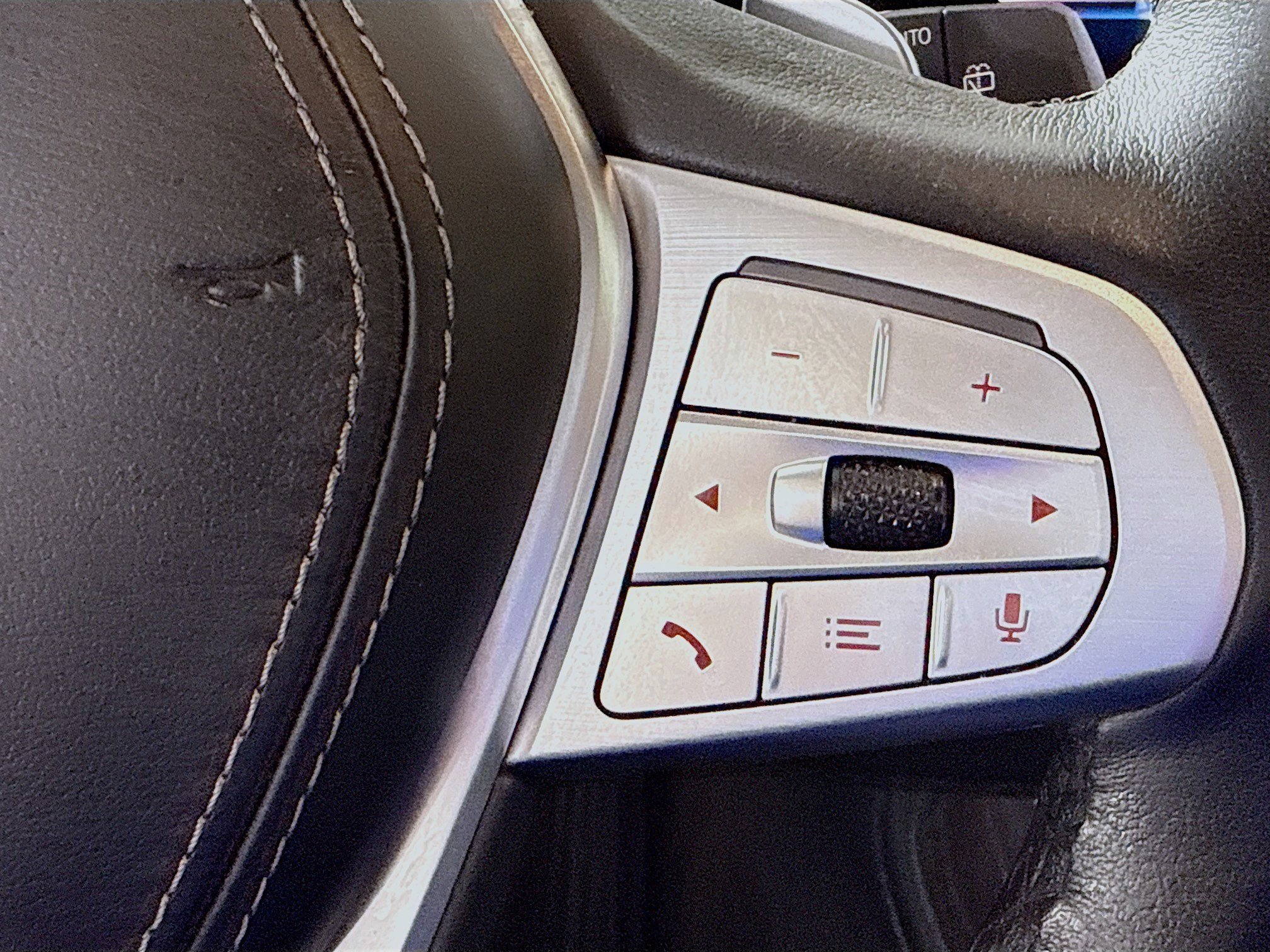 Used 2023 BMW X7 xDrive40i w/ Premium Package image 15