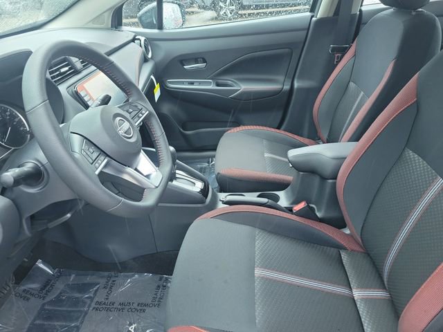 Used 2025 Nissan Versa SR w/ Trunk Package image 17