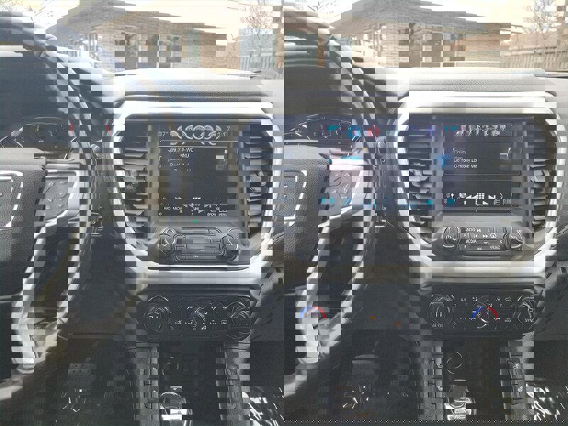 Used 2018 GMC Acadia SLT FWD image 13