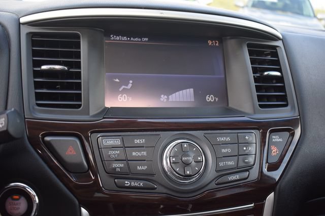 Used 2016 Nissan Pathfinder SL w/ SL Premium Package AWD/4WD image 32